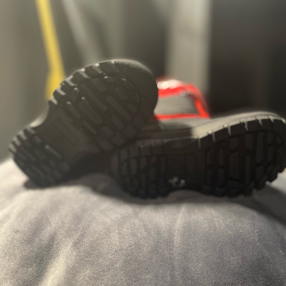 Kids snow boots. Size 8 - Picture 3 of 4